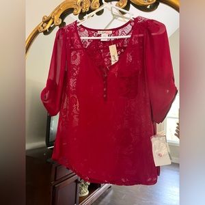 NWT Maroon Top Detailed Back